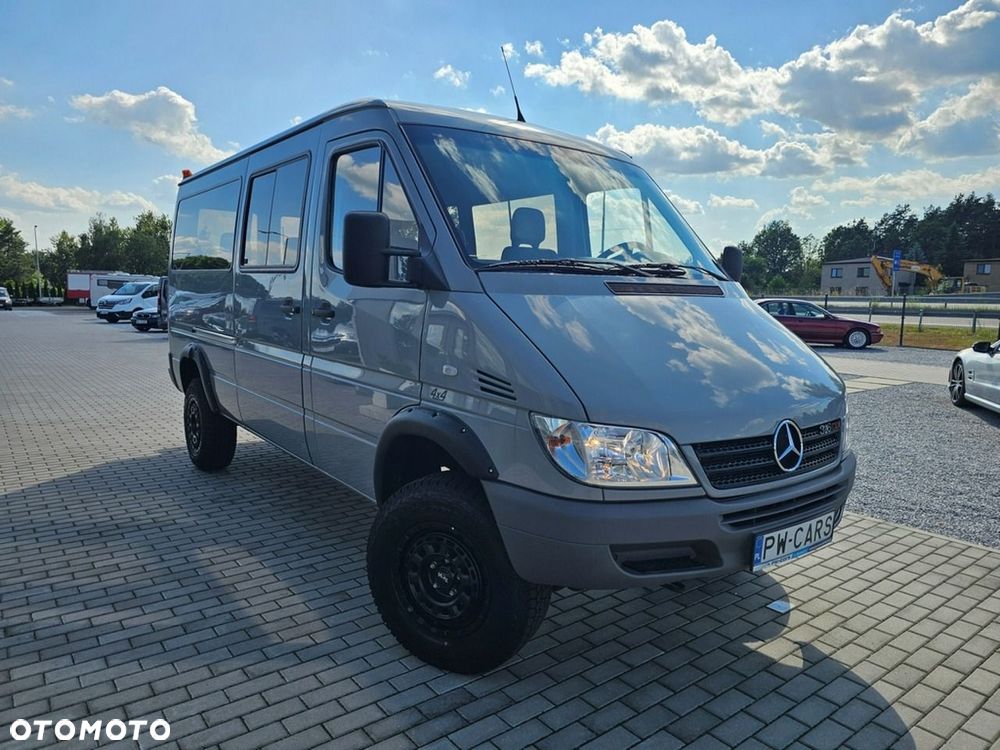 Mercedes-Benz Sprinter - 2