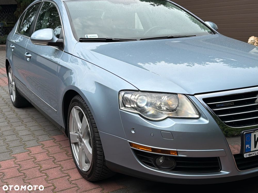 Volkswagen Passat - 13