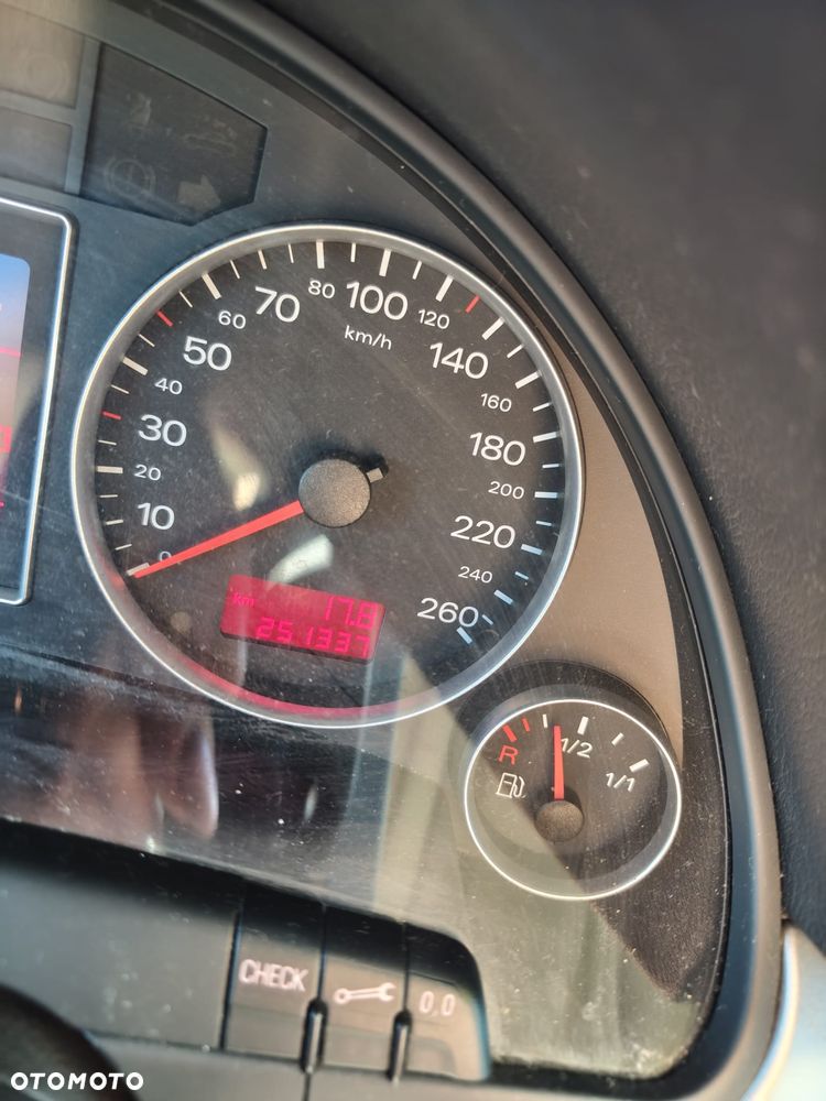 Audi A4 Avant 1.9 TDI - 15