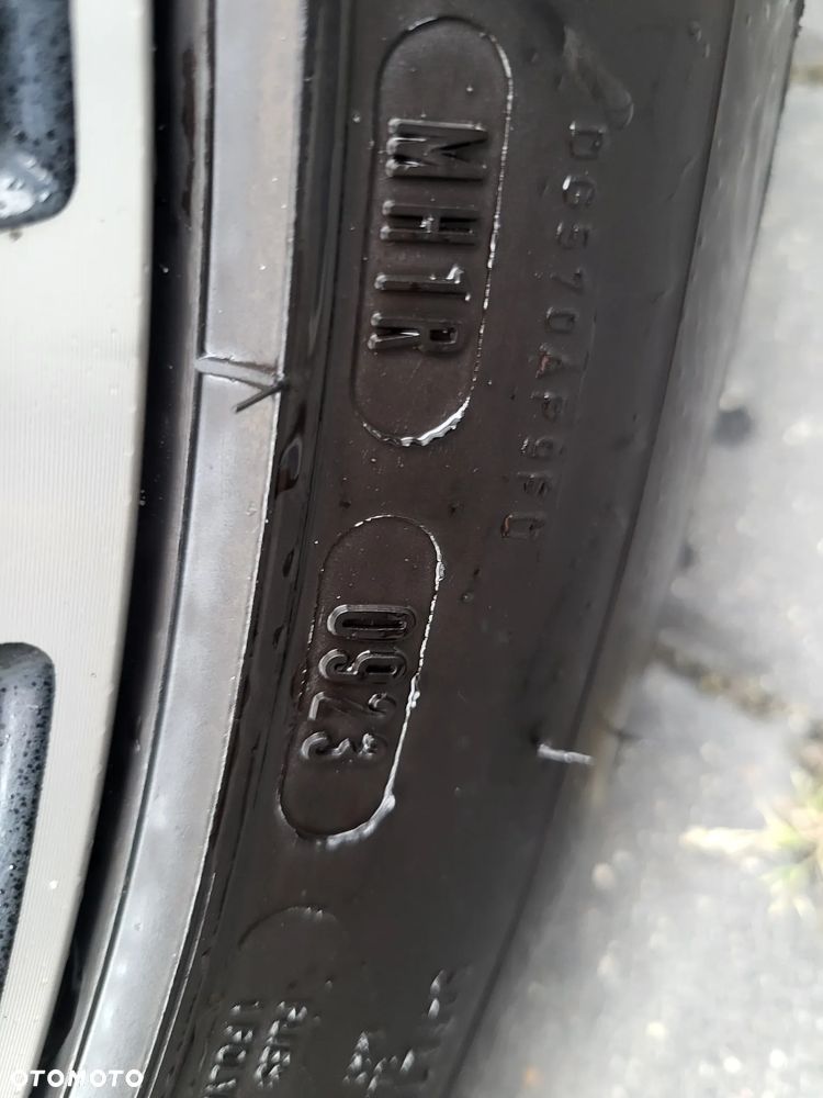 Volkswagen Passat - 28