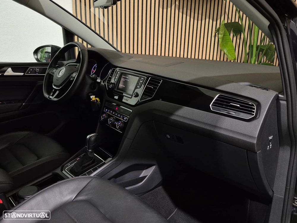 VW Golf Sportsvan 1.6 TDI Highline DSG - 13