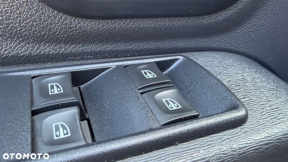 Dacia Lodgy 1.3 TCe Stepway S&S - 19