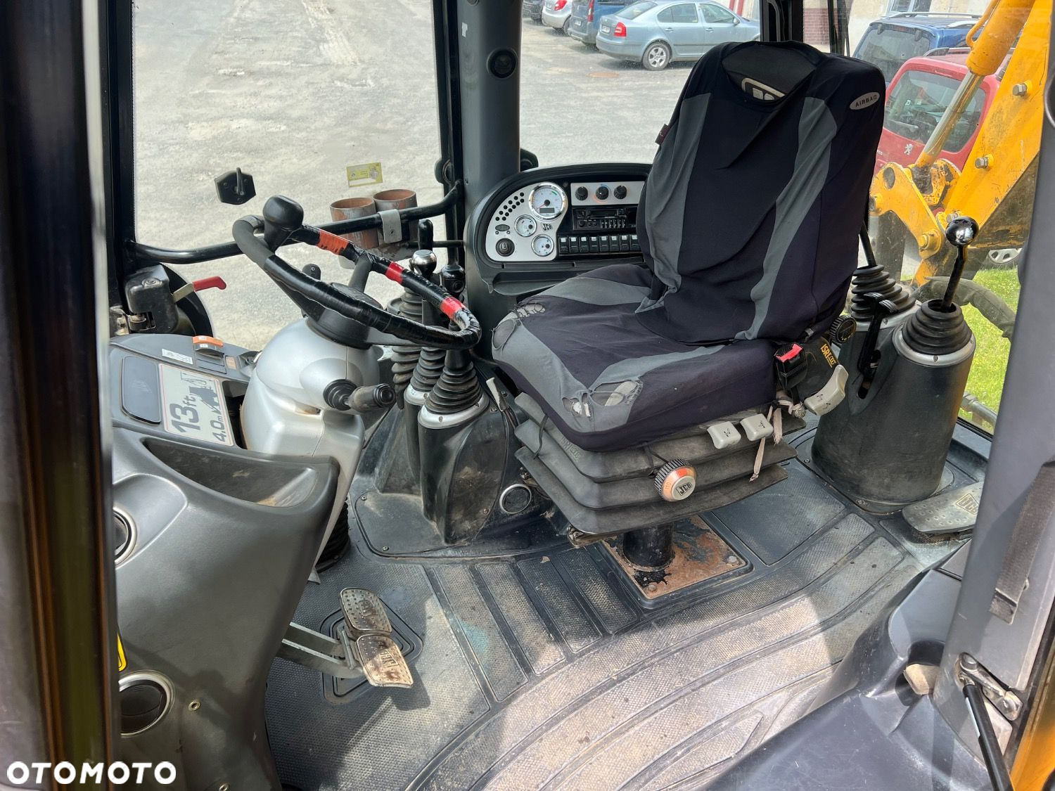 JCB 3Cx 4X4 - 10