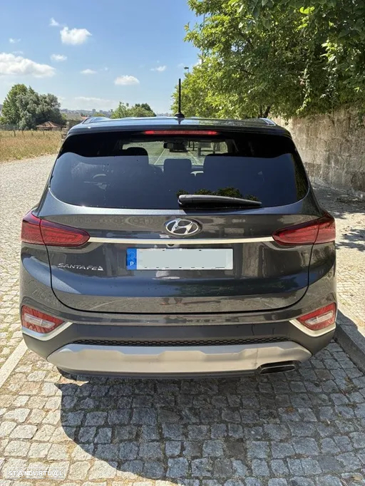 Hyundai Santa Fe - 2