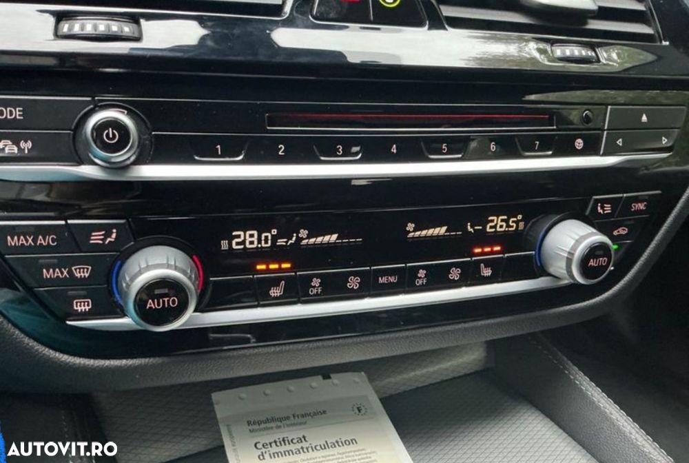 BMW Seria 5 520d xDrive AT - 9