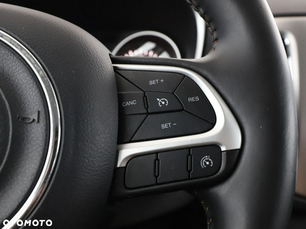 Jeep Compass 1.4 TMair Longitude FWD S&S - 30