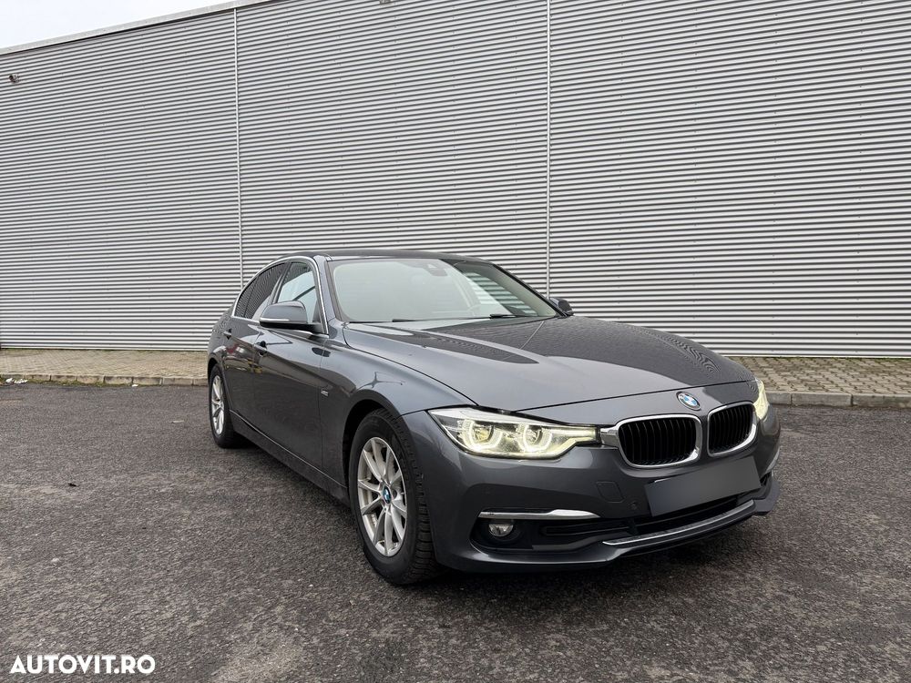 BMW Seria 3 320d Efficient Dynamic Edition Aut. Luxury Line - 2