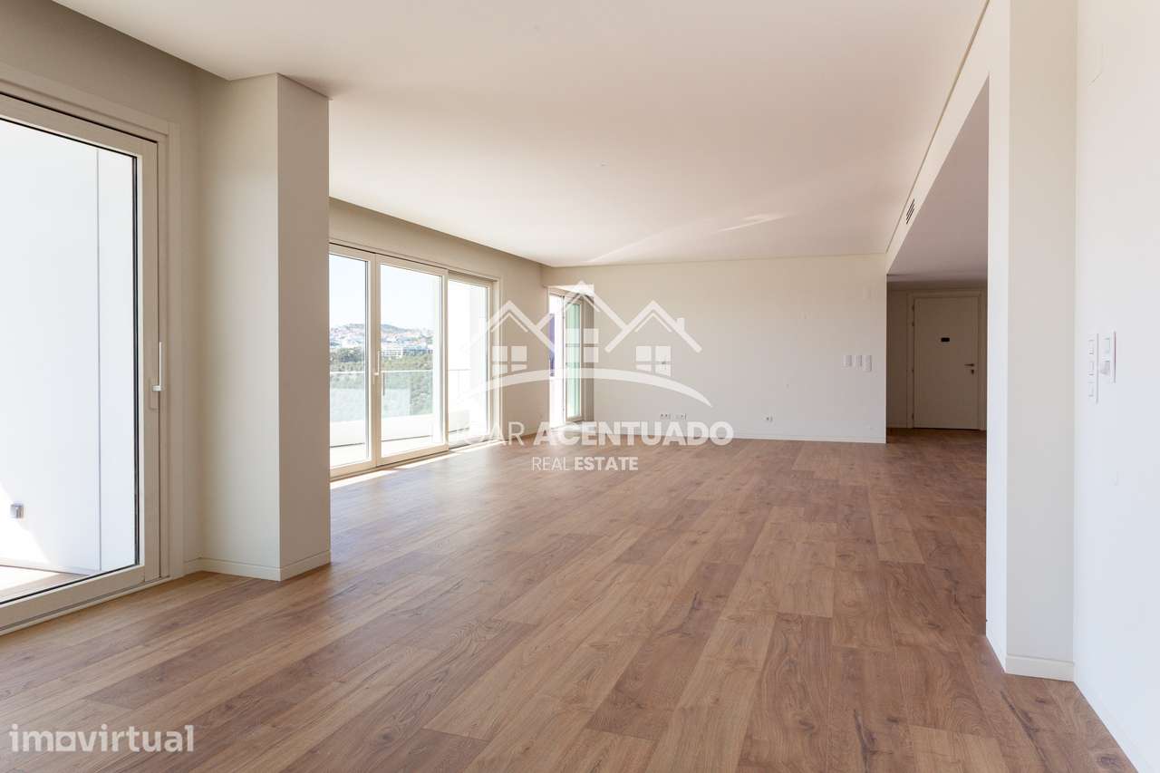 Arrendamento de apartamento T4 na Rua Antero de Quental - Grande imagem: 4/58