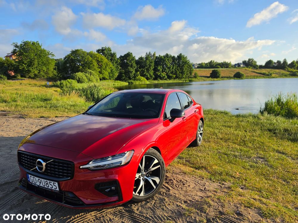 Volvo S60 T5 R-Design - 4