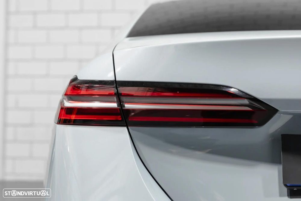 BMW 520 d Pack Desportivo M - 39