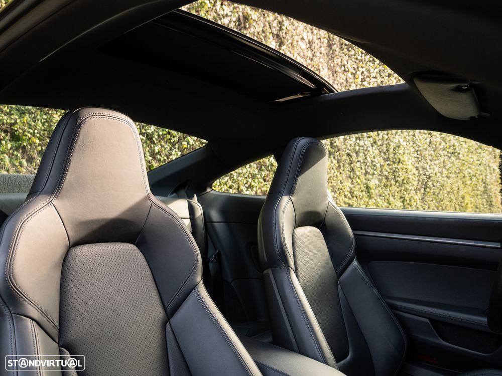 Porsche 911 (992) Carrera S PDK - 19