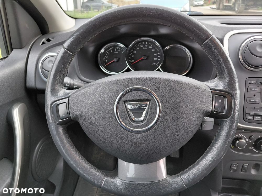 Dacia Sandero 0.9 TCe Laureate - 15