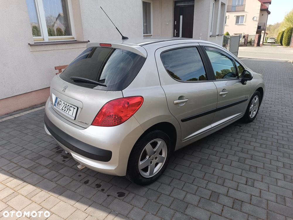 Peugeot 207 1.4 - 2