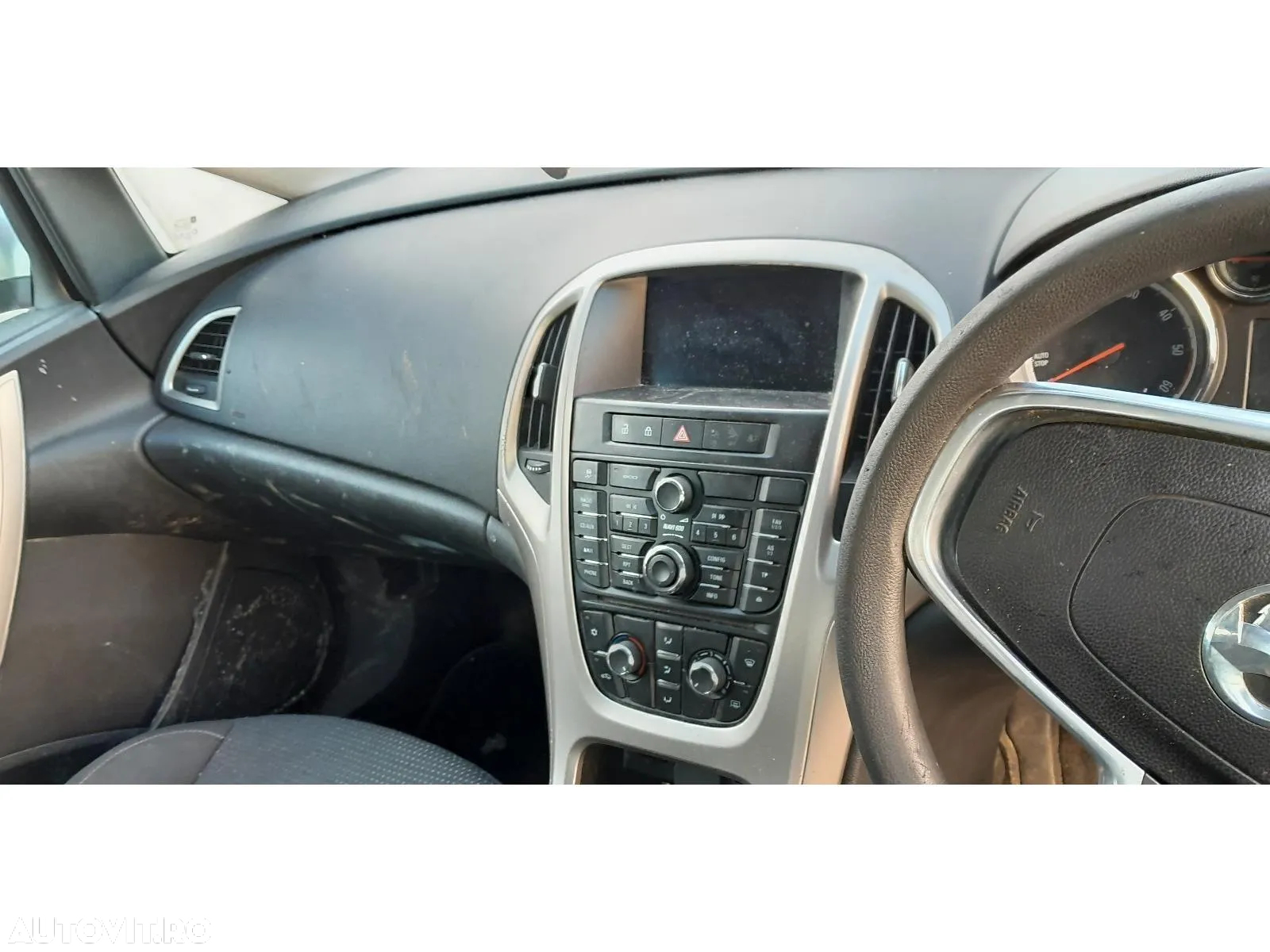 Opel Astra J 1.3 CDTI - 9