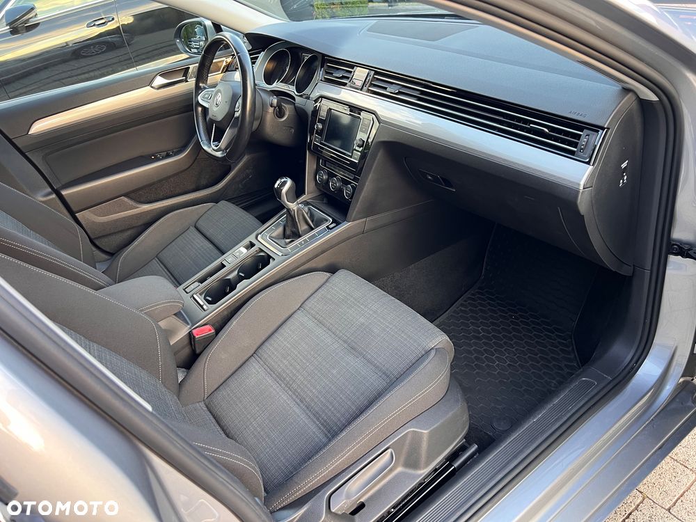 Volkswagen Passat 2.0 TDI EVO Business - 8