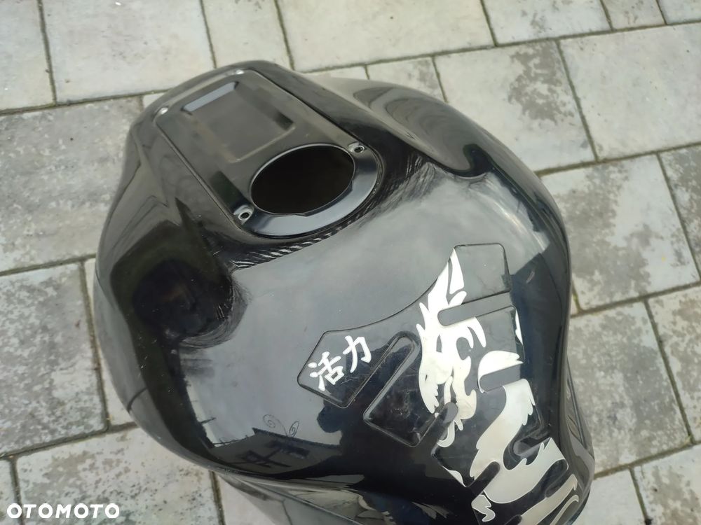 Osłona zbiornika paliwa, baku, nakładka na bak Kawasaki ZX12R - 9