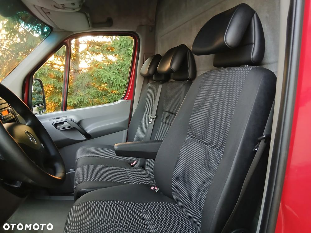 Mercedes-Benz Sprinter - 7