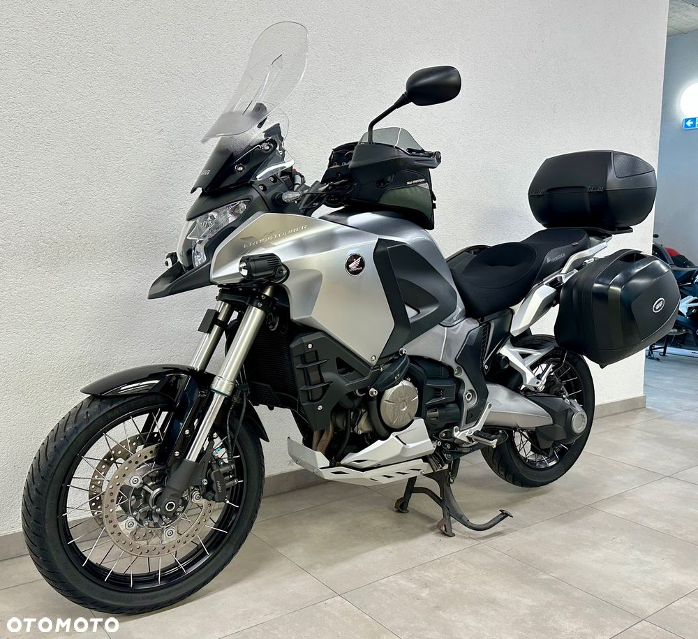 Honda VFR - 2