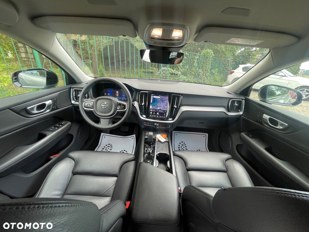 Volvo V60 B3 B Plus Dark - 5