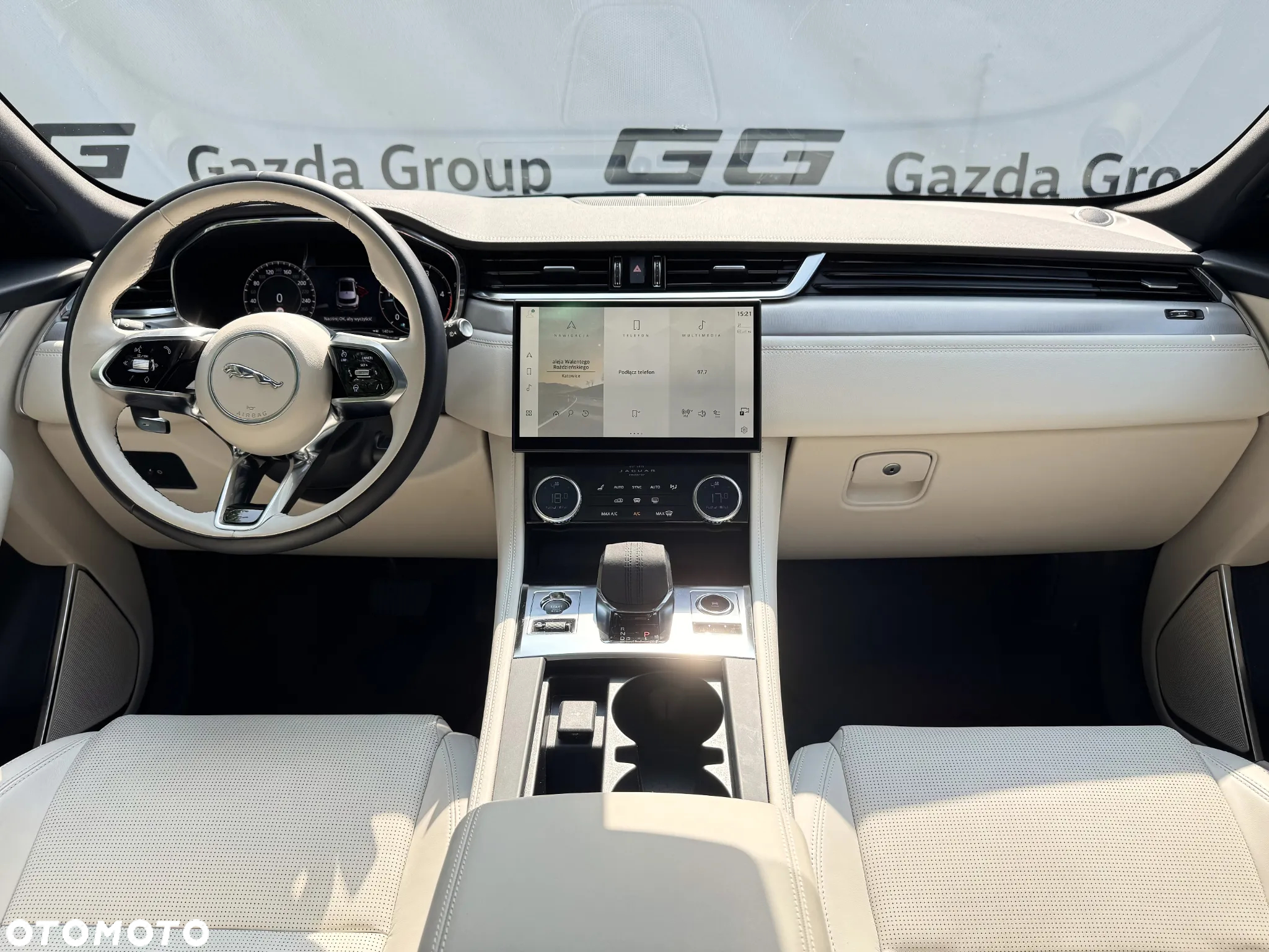 Jaguar F-Pace D200 AWD R-Dynamic S - 9