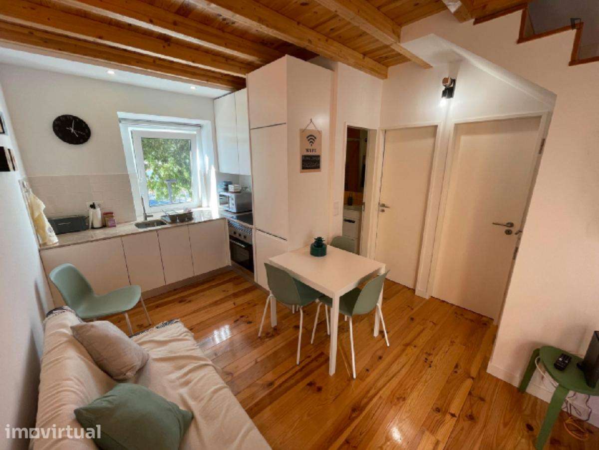 Quarto - localizado em Sete Rios Lisbon - Grande imagem: 3/8