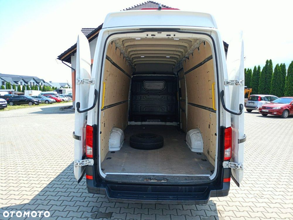 Volkswagen Crafter - 9