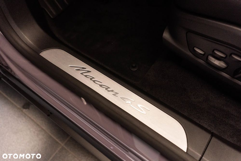 Porsche Macan - 29