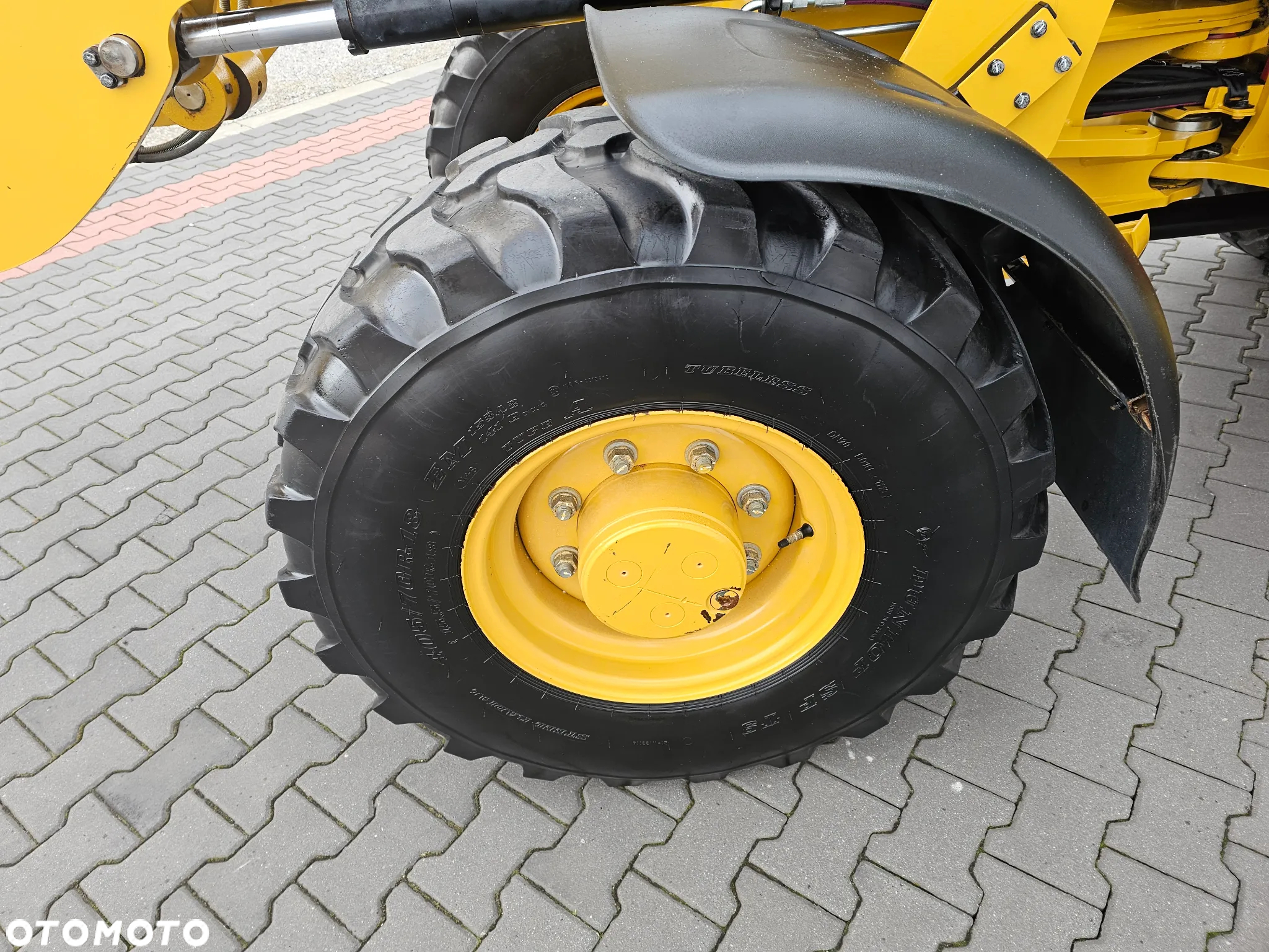 Caterpillar 906 M - 19