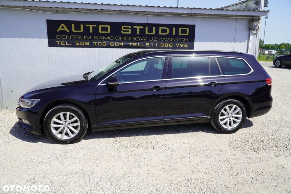 Volkswagen Passat - 31