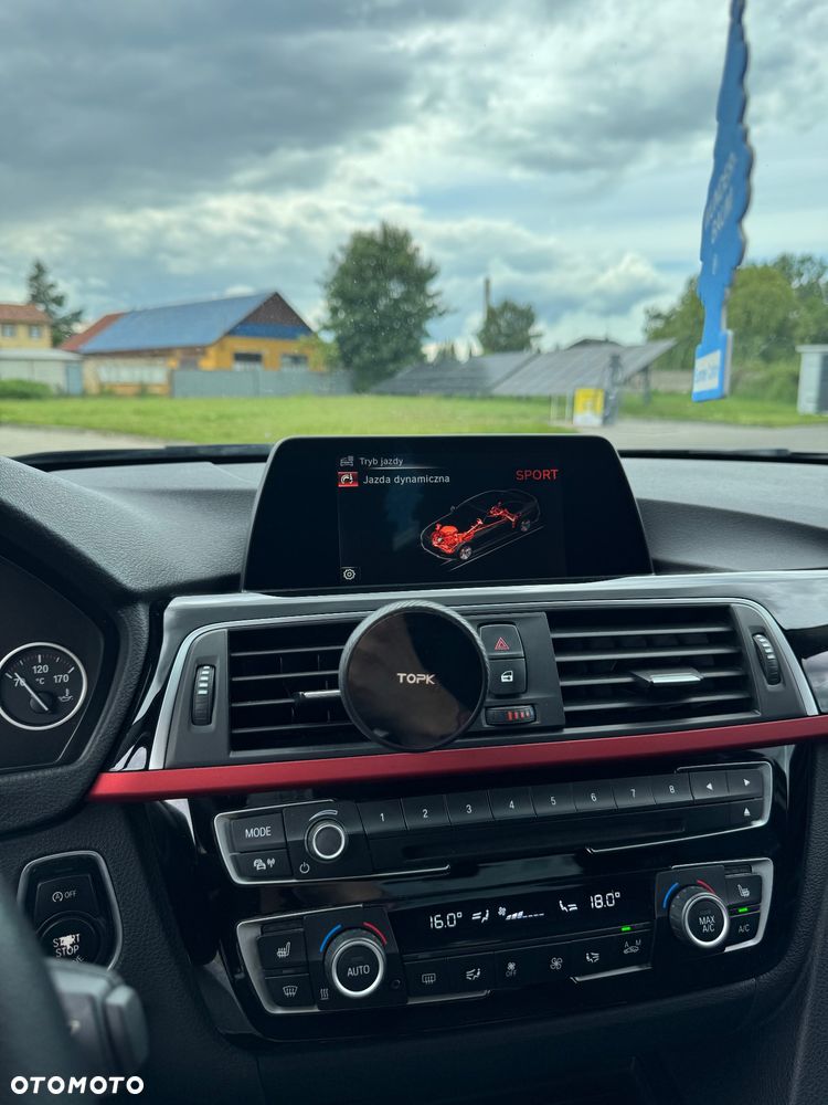 BMW Seria 3 318i Sport Line - 11