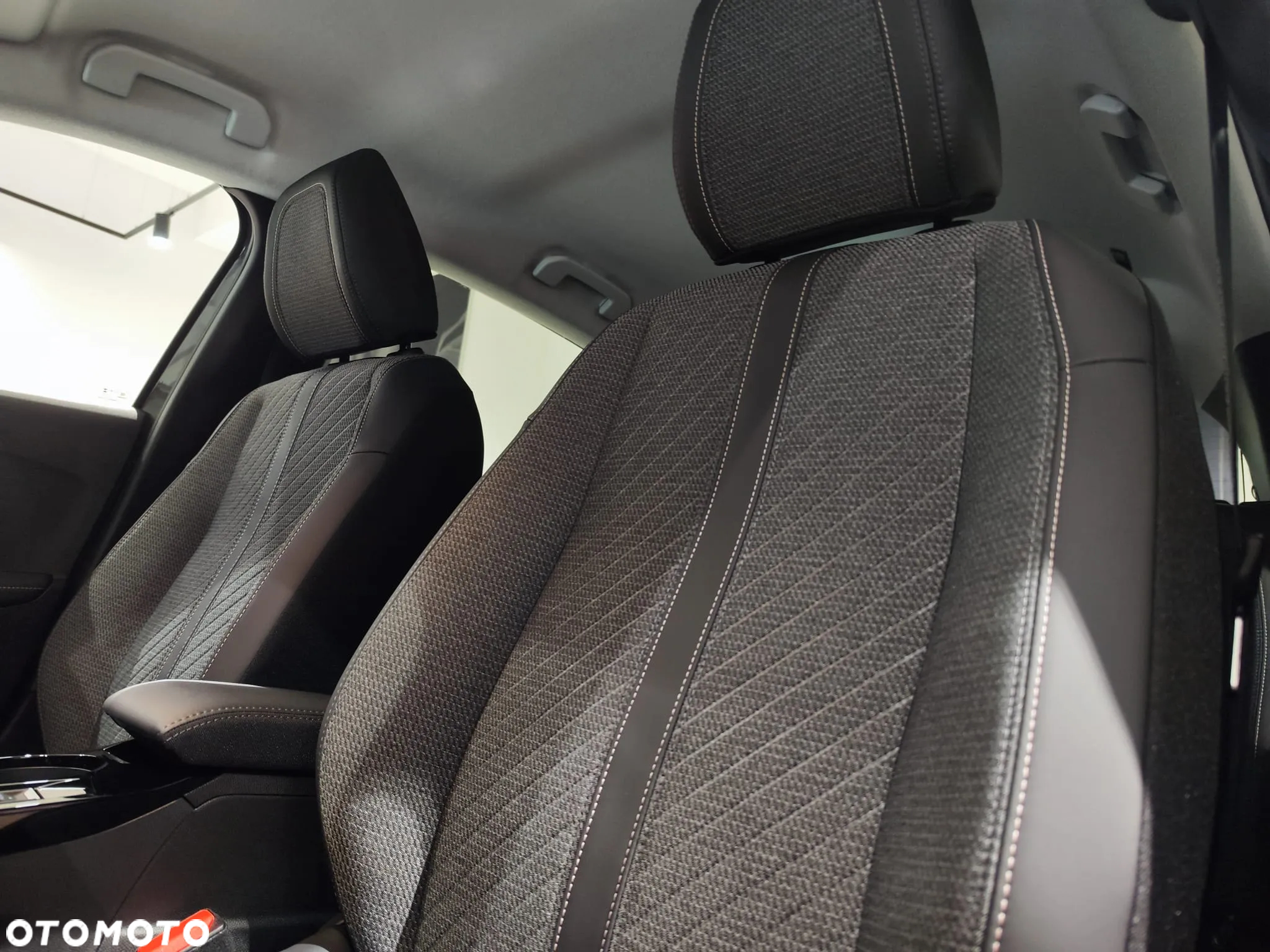 Peugeot 208 1.2 PureTech Allure S&S - 11