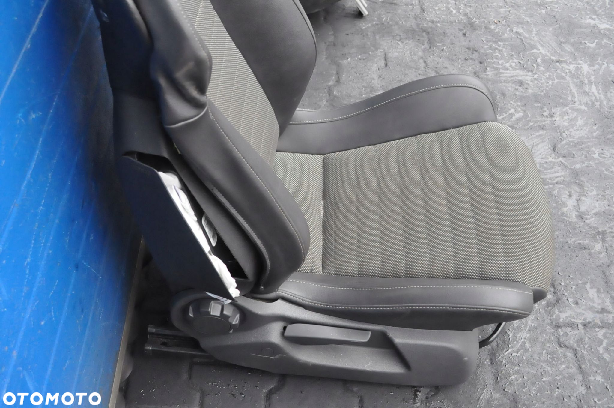 OPEL CORSA D VXR PRZEKŁADKA WNĘTRZA FOTELE KANAPA RECARO - 8