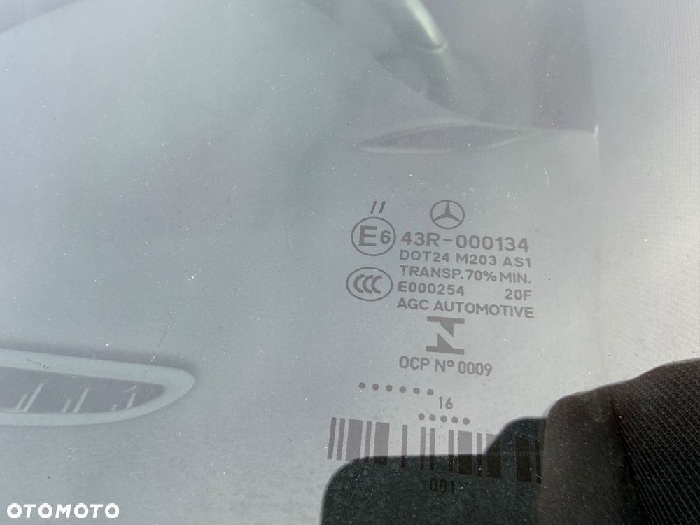 Mercedes-Benz GLA 250 7G-DCT AMG Line - 22