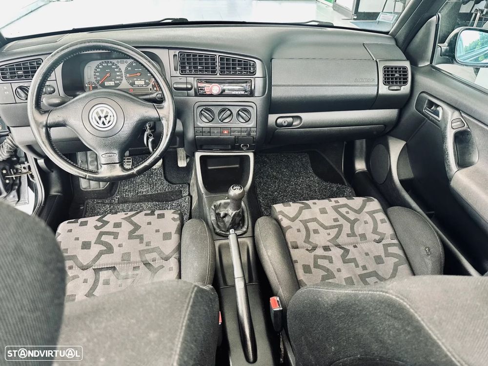 VW Golf Cabriolet - 19