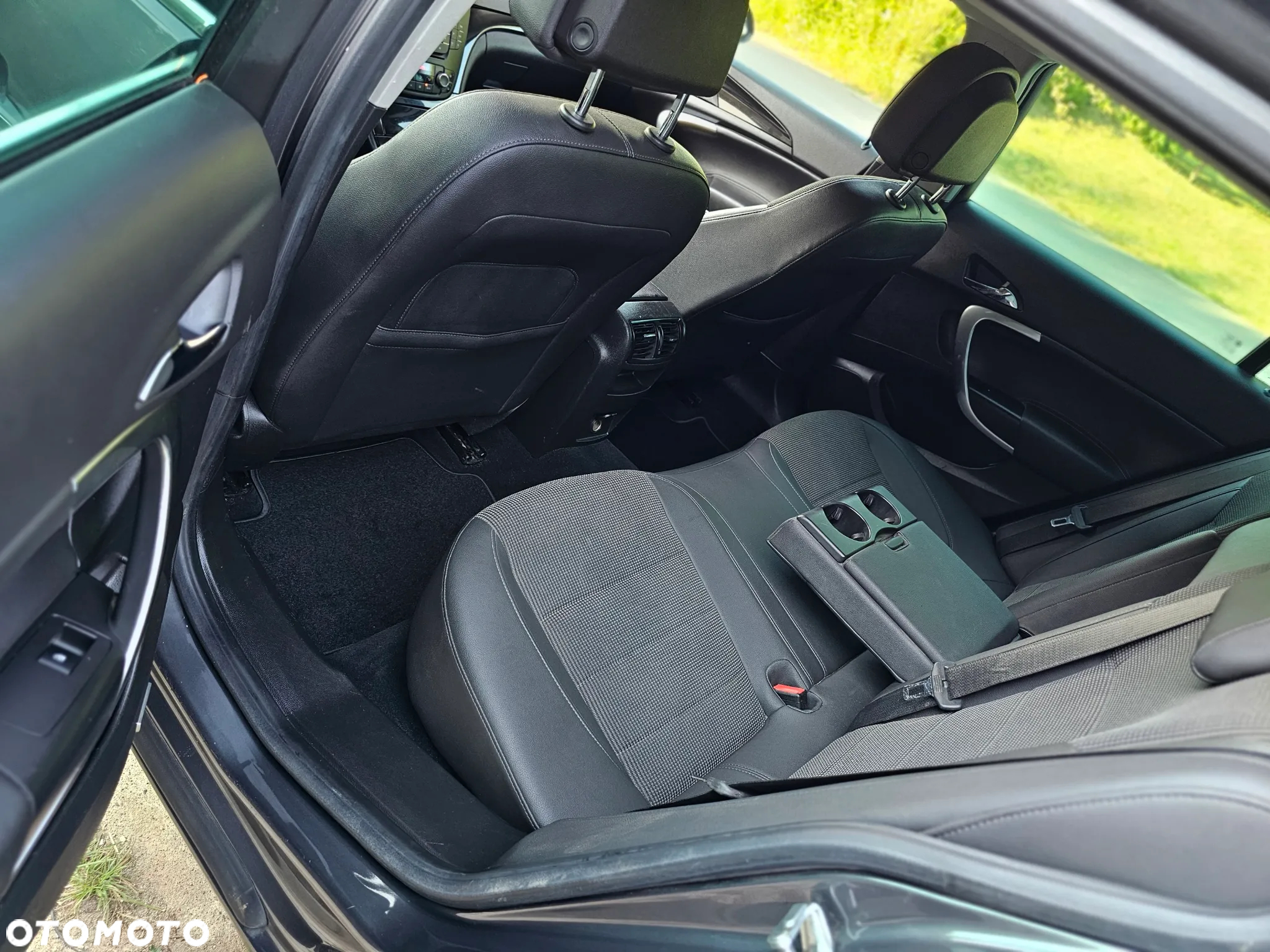 Opel Insignia 1.6 T Cosmo - 8