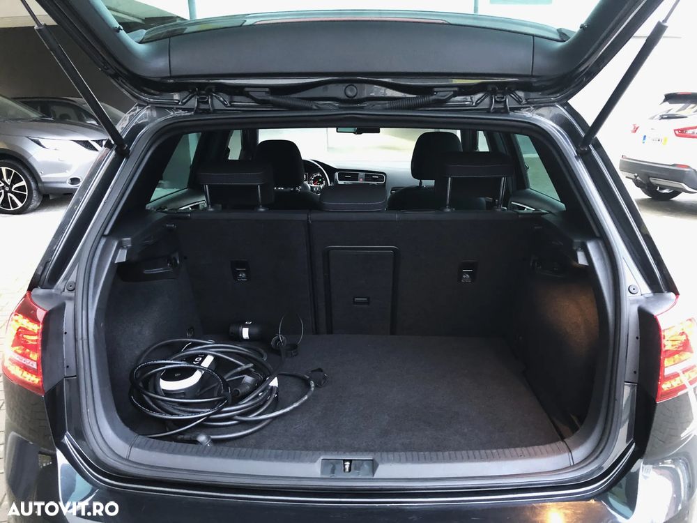 Volkswagen Golf GTE - 29