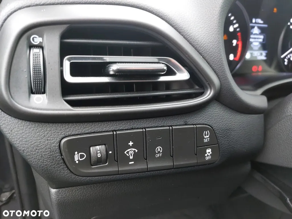 Hyundai i30 1.5 T-GDI 48V-Hybrid Trend - 19