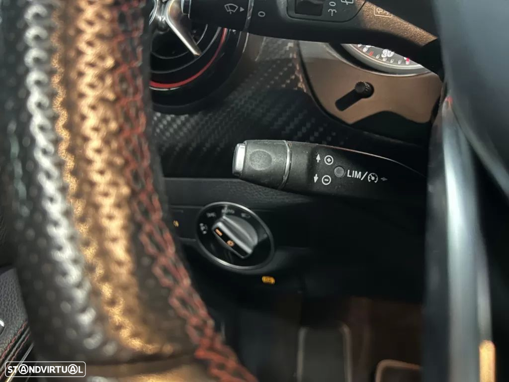 Mercedes-Benz A 45 AMG 4Matic Speedshift 7G-DCT - 30