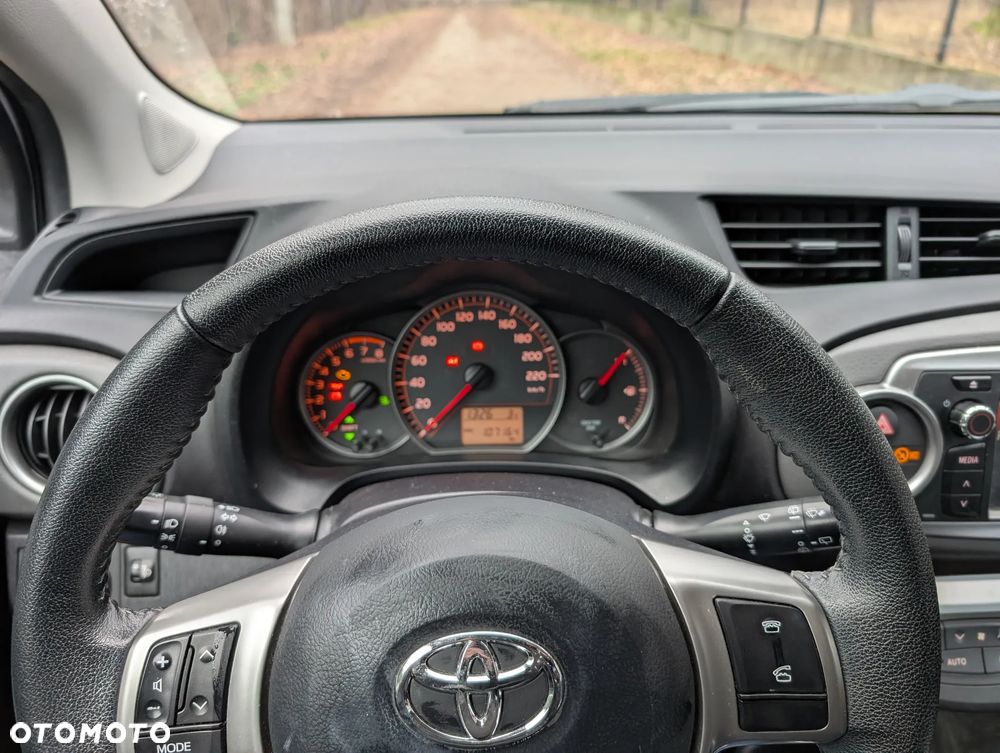 Toyota Yaris 1.33 Active - 8