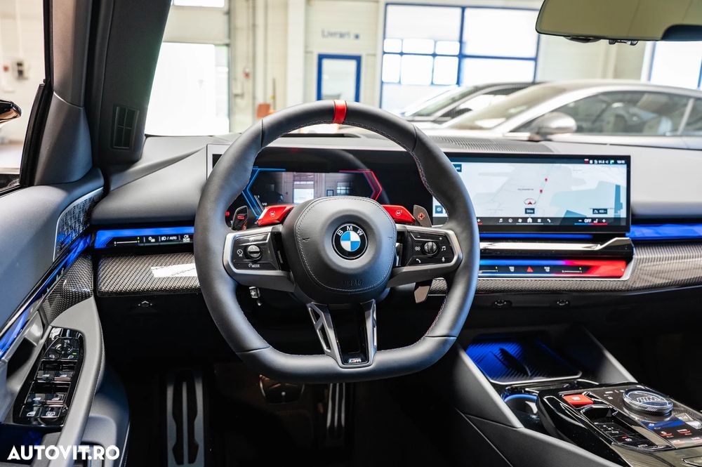 BMW M5 xDrive - 30