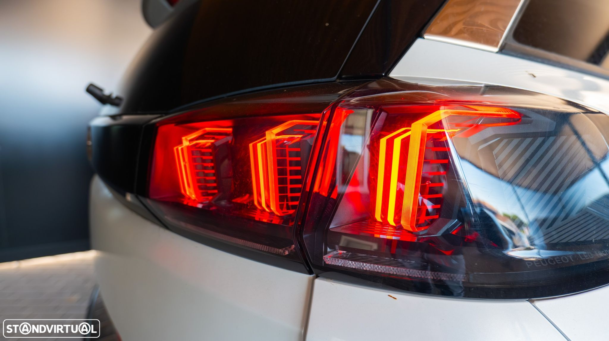 Peugeot 5008 1.2 PureTech Allure Pack EAT8 - 30