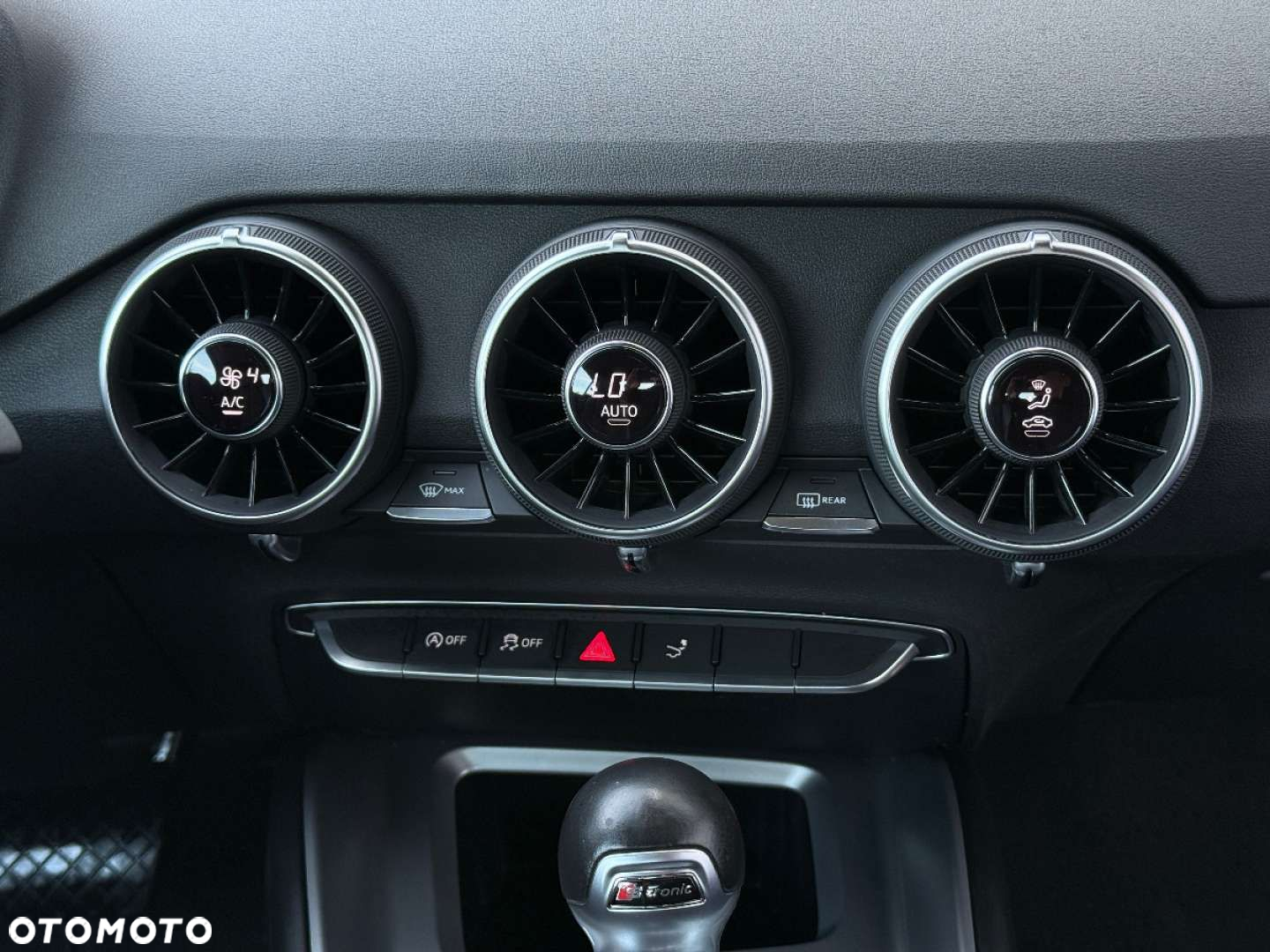 Audi TT Coupé - 28