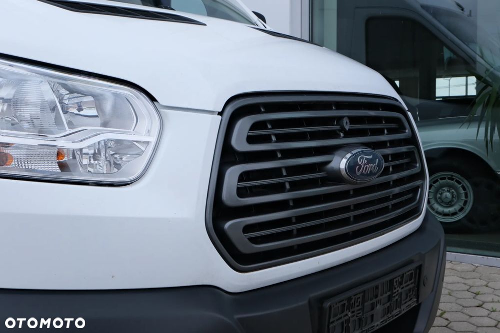 Ford Transit - 9