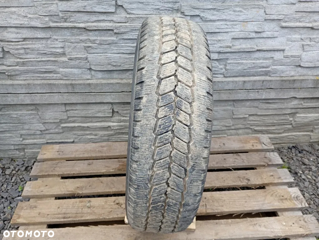 Opona Zimowa Michelin Agilis 81 Snow.Ice 215/75R16C 113/111Q 8.7MM - 6