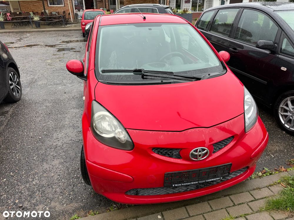 Toyota Aygo CoolRed - 2