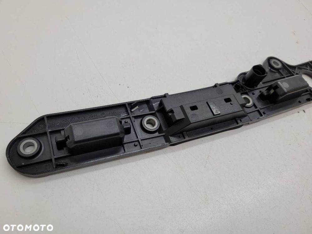 KLAMKA TYLNEJ KLAPY LISTWA LAMPKI VW TOURAN I 1T0827574H - 6