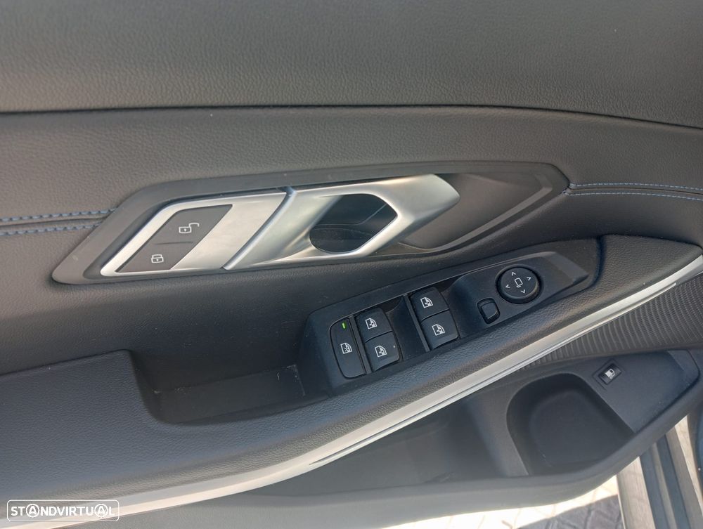 BMW 330 e Pack M Auto - 18
