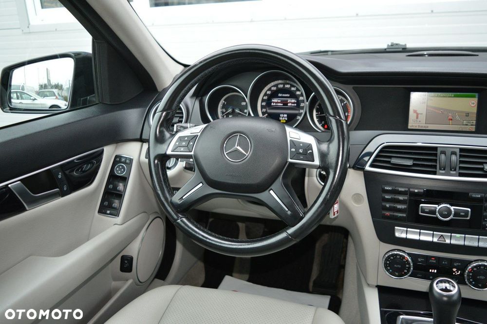 Mercedes-Benz Klasa C - 21