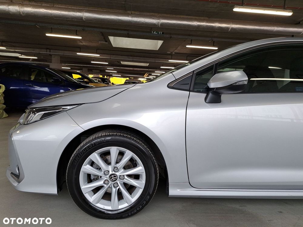 Toyota Corolla 1.8 Hybrid Comfort - 37