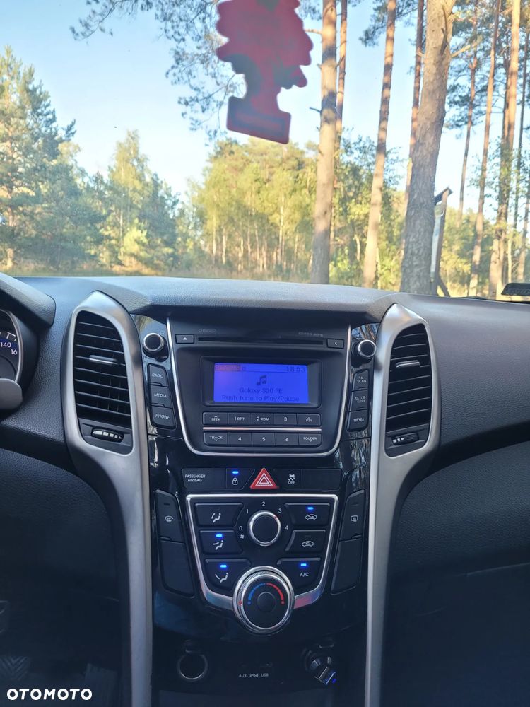 Hyundai i30 1.6 CRDi Comfort - 17
